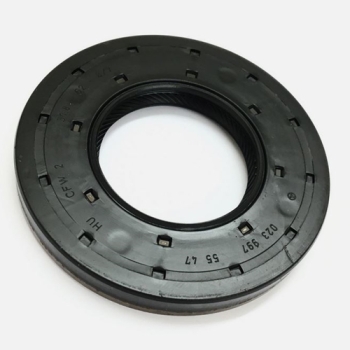 Jeep Wrangler TJ rear Output Oil Seal NSG370 6-Gear manual Transmission 05-06